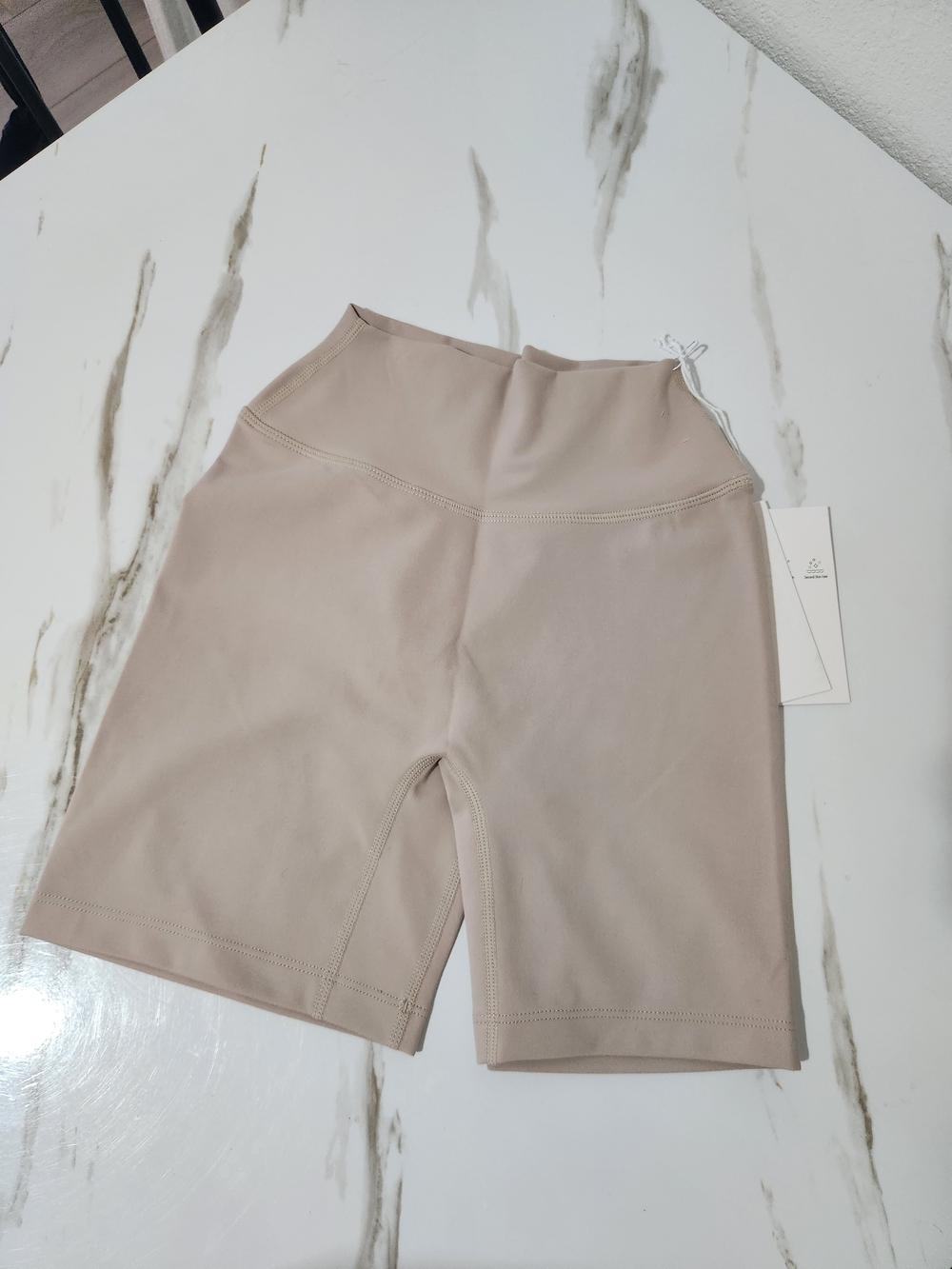 CSB Invisible Scrunch Shorts 5" in Fawn - Picture 3 of 5
